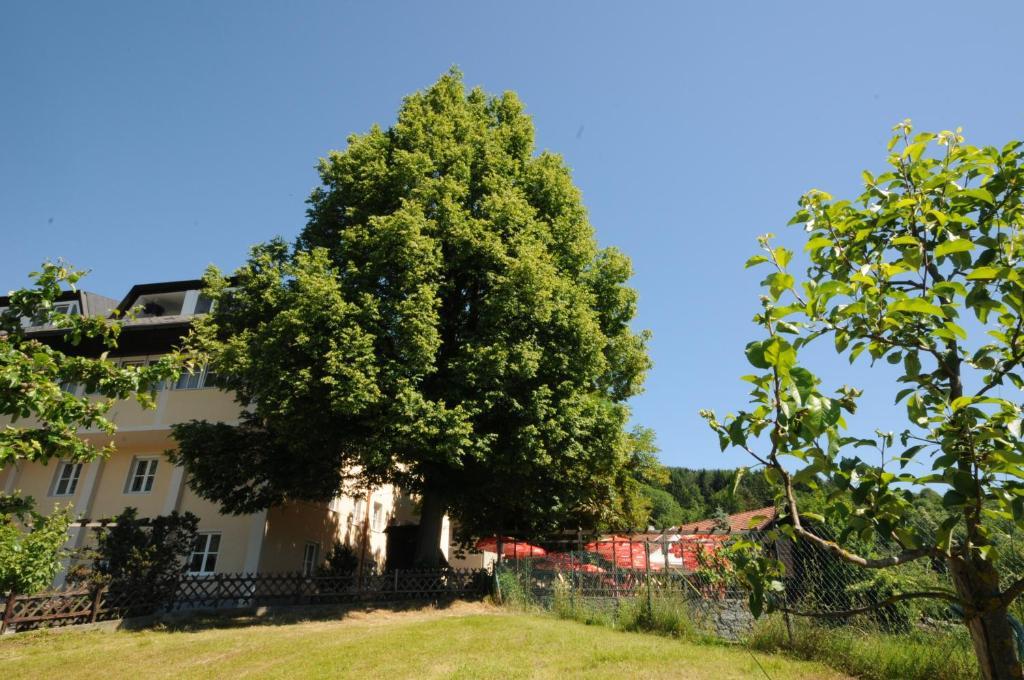 Hotel Gasthof Bacher Villach Exterior foto